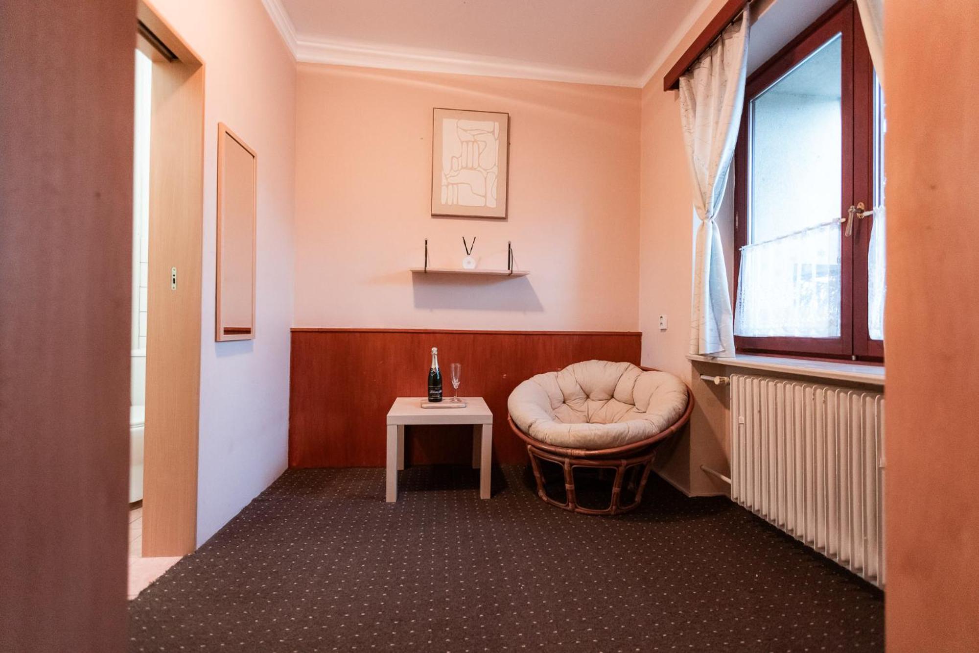 Hotel Rozkos Ceska Skalice Room photo