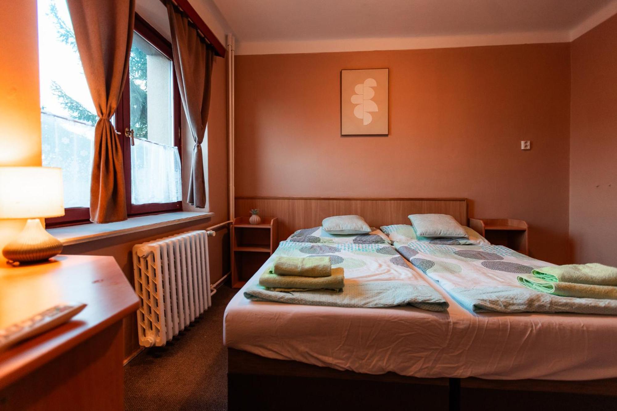 Hotel Rozkos Ceska Skalice Exterior photo